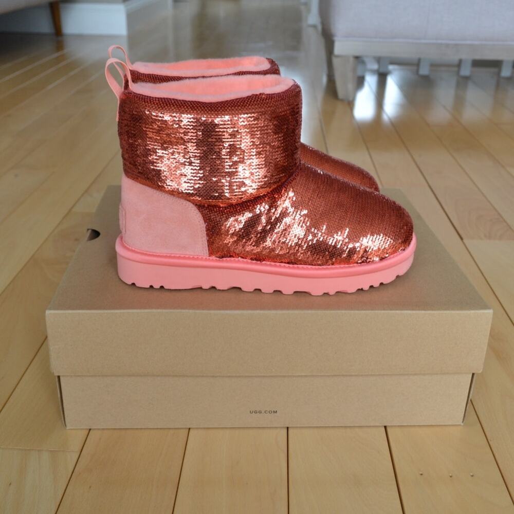 NWT UGG Sequin Mini Mirror Ball Boots Starfish Pink Size 5